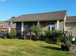 201 Sid Snyder Dr, Long Beach, WA 98631