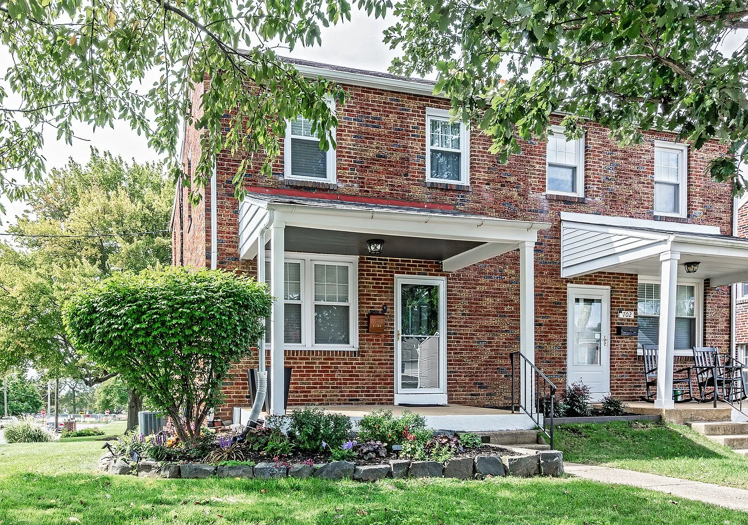3 bedroom, 2 bath, updated home near St. Elizabeth's — Photo 1