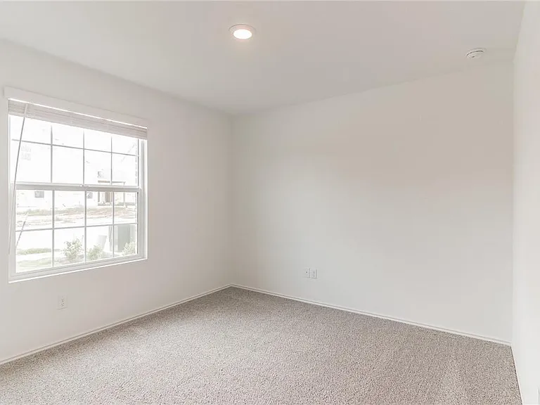 500 Jack Ryan St — Photo 22