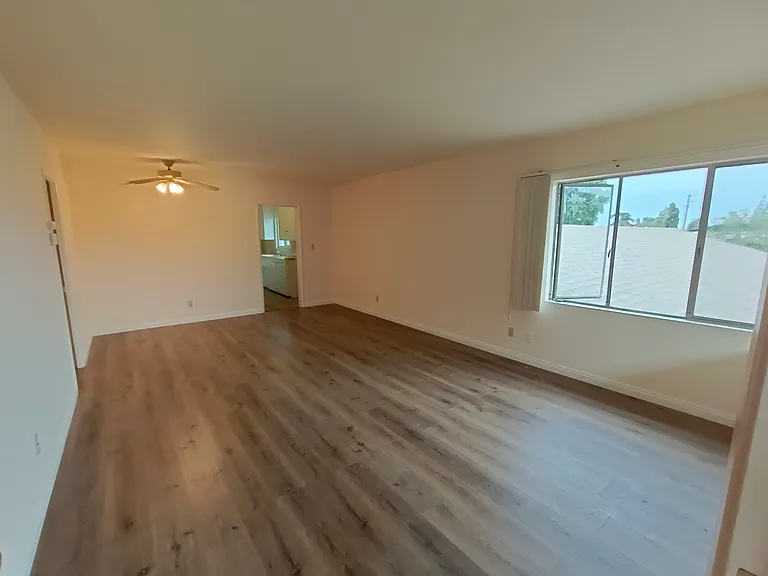 739 Southview Rd #D — Photo 10