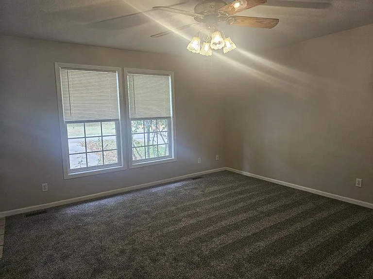 227 Elm St — Photo 3