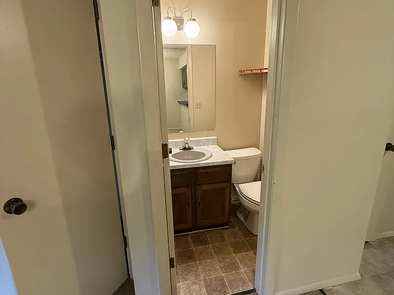 265 Sycamore Dr #20 — Photo 6