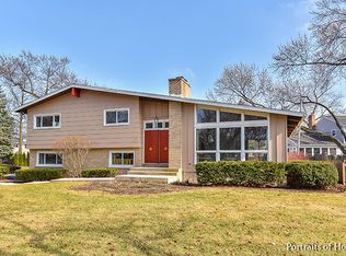 124 N Parkside Ave, Glen Ellyn, IL 60137
