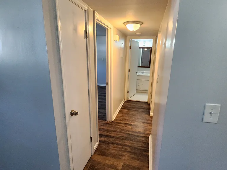 1300 Oakwood Ave #1 — Photo 5