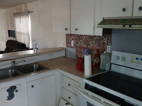 (undisclosed Address), Belen, NM 87002