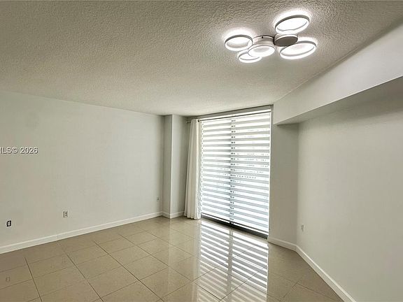 3rd image of 140 S Dixie Hwy APT 808
