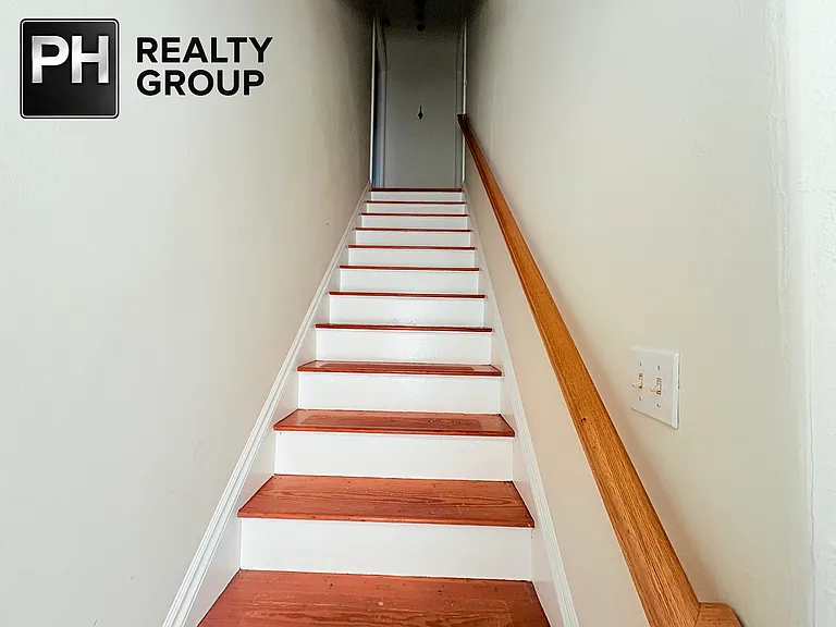 33 Williams St #1 — Photo 5