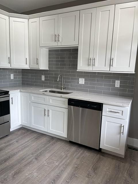1st image of 3135 Lackland Ave #B