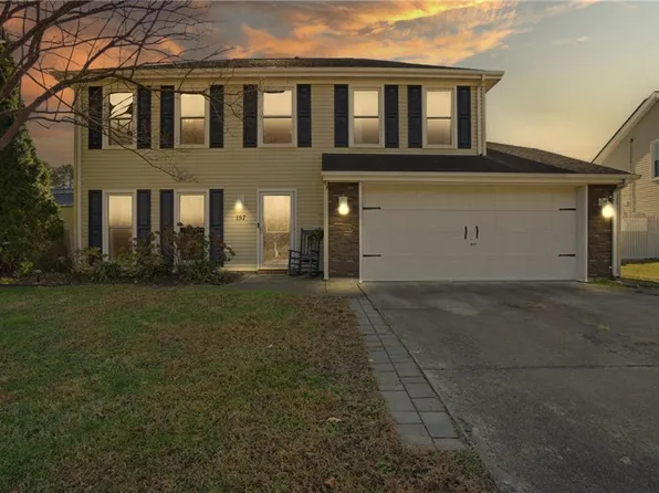 157 Golden Maple Dr, Virginia Beach, VA 23452
