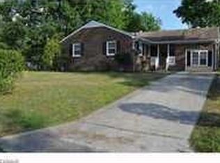 598 Oakwood Cir, Petersburg, VA 23805
