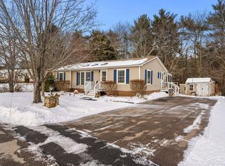 17 Lilac Ct, Raymond, NH 03077