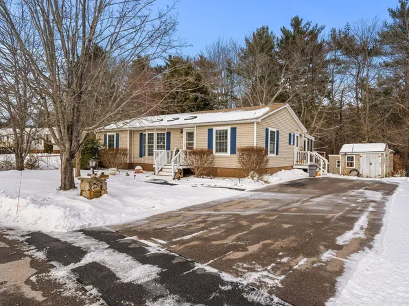 17 Lilac Court, Raymond, NH 03077