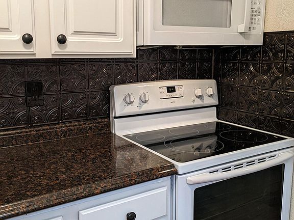 5th image of 3740 Idlebrook Cir APT 108