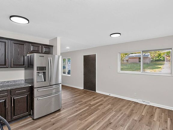 4th image of 1917 Louanne Dr