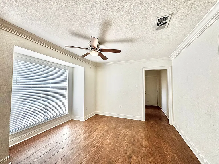 5016 Five Forks Dr — Photo 9