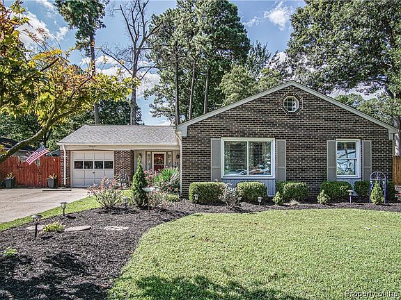 4th image of 582 Minuteman Dr