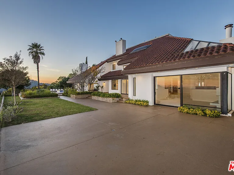 7940 Vulcan Dr — Photo 50