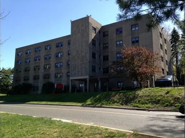 Liberty Court, 30 Framingham Dr #F387e064a, Waterbury, CT 06705