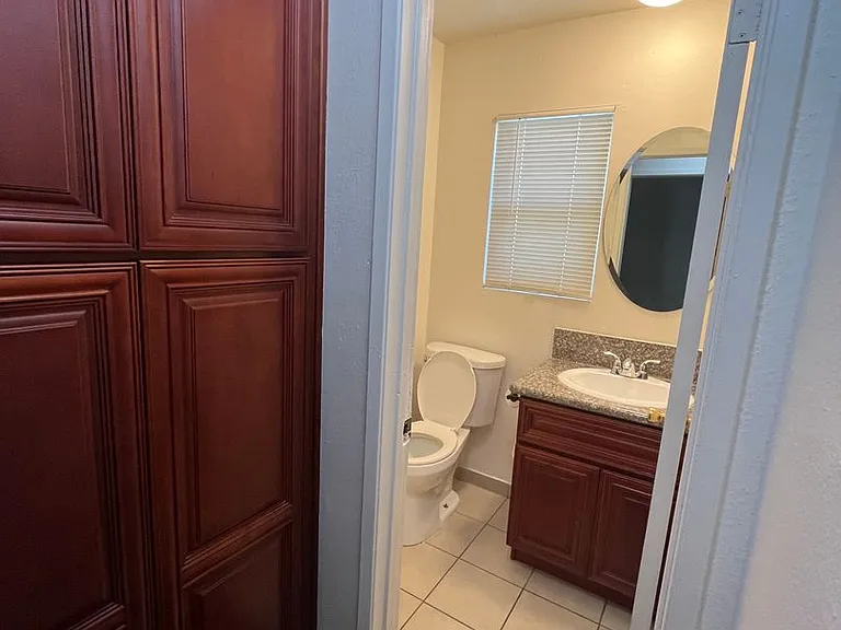 1485 N Garfield Ave — Photo 6