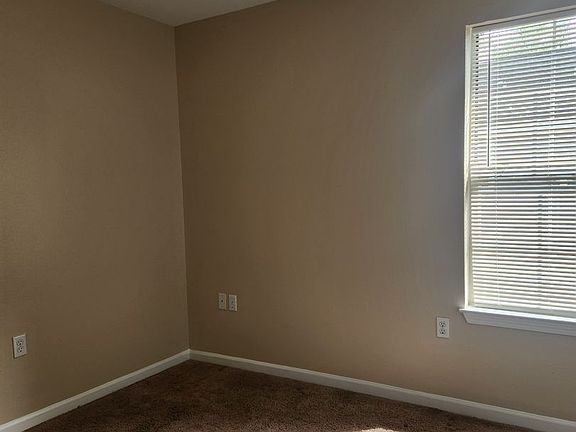 5th image of 5563 Banyan Ct