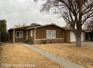 1535 E 26th St, Merced, CA 95340
