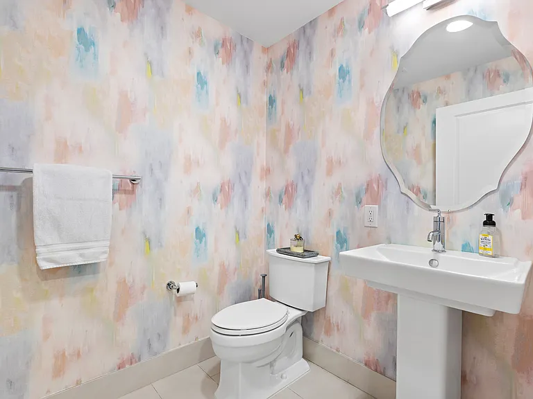 1100 Maxwell Ln #241 — Photo 16
