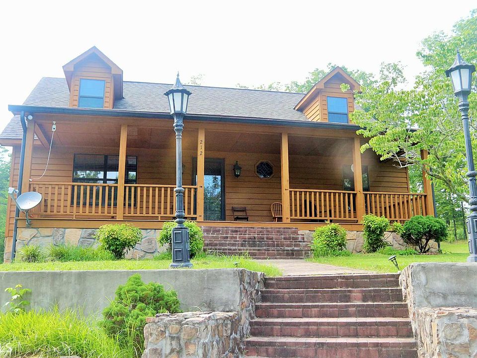 1st image of 212 Hickory Hills Ln