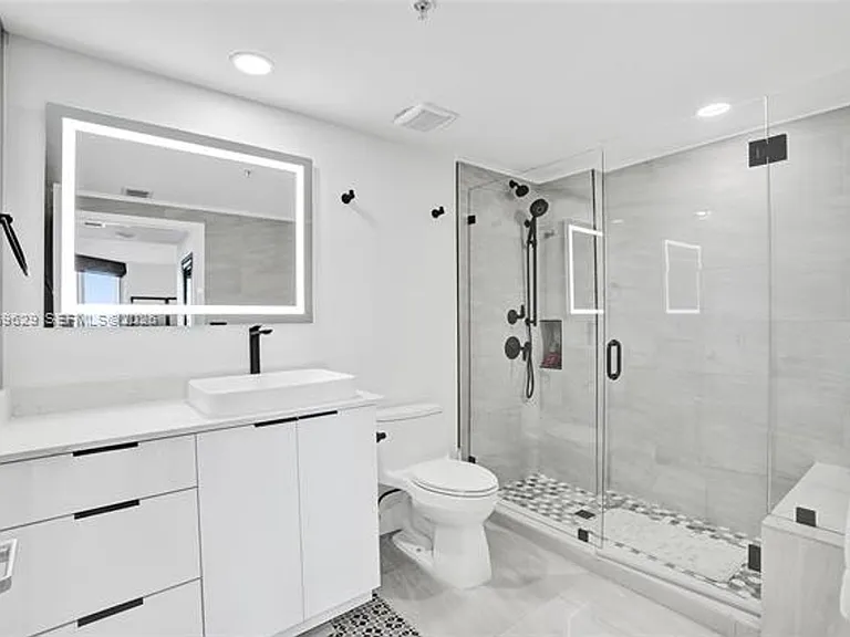 335 S Biscayne Blvd #CU-3807 — Photo 15