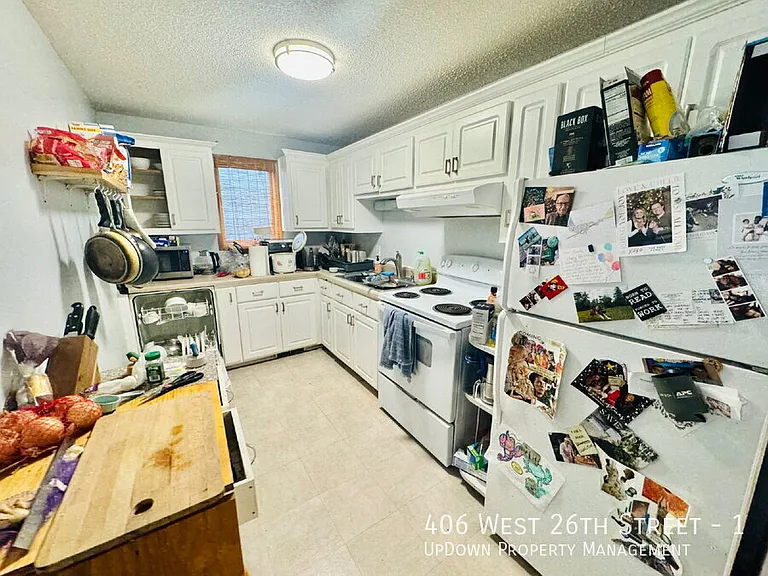 406 W 26th St #1 — Photo 12