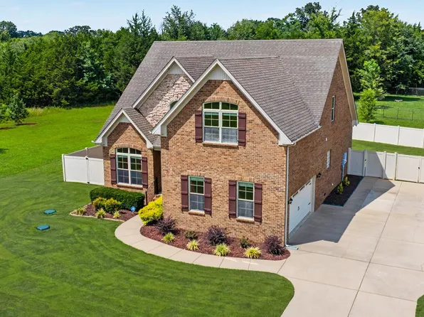 107 Waldron View Dr, Murfreesboro, TN 37130