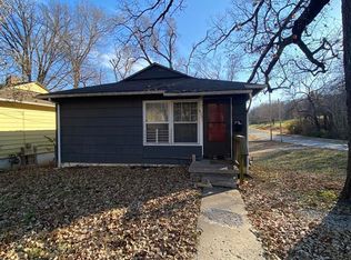 4201 E 41st St, Kansas City, MO 64130