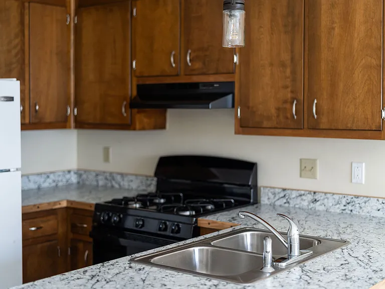 247 Elizabeth Ave #2 — Photo 15