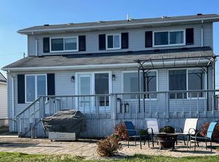 6591 River Rd, Marine City, MI 48039