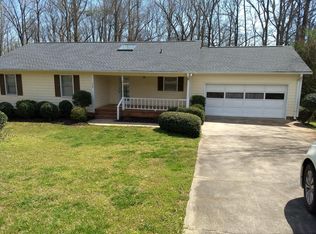 308 Barry Dr, Greer, SC 29650