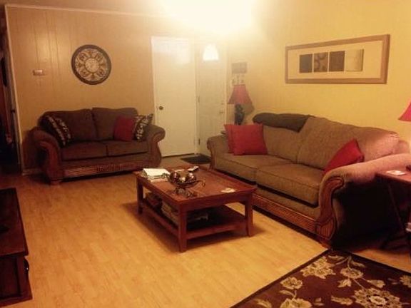 2nd image of 707 W 12th St