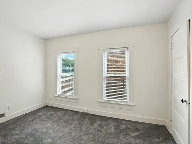 218 Brown St — Photo 10