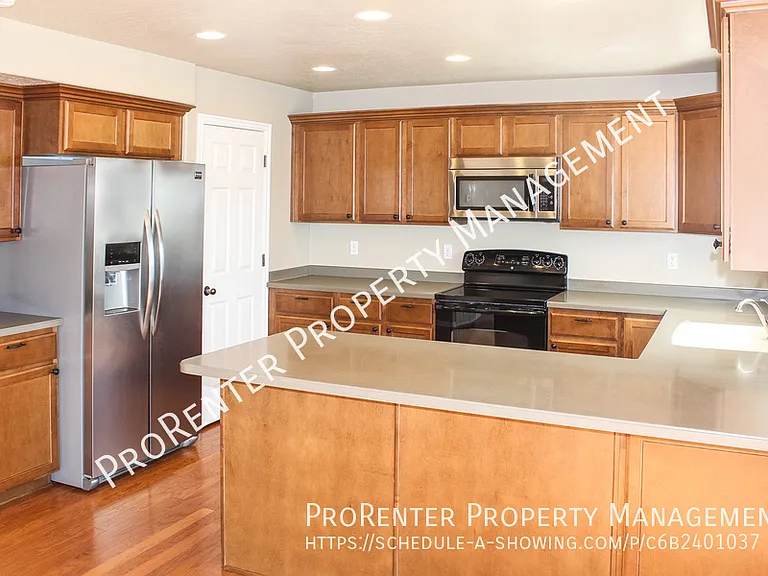 1062 S 1775 W — Photo 3