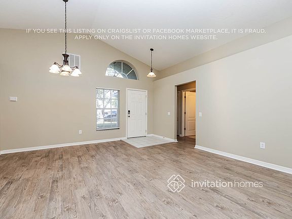 4th image of 6939 Crown Lake Dr