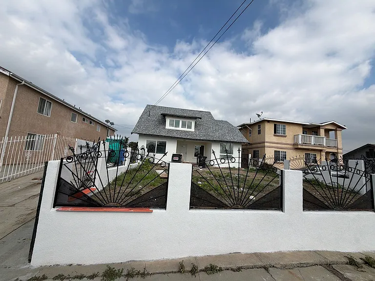 2821 Blanchard St #1 — Photo 9