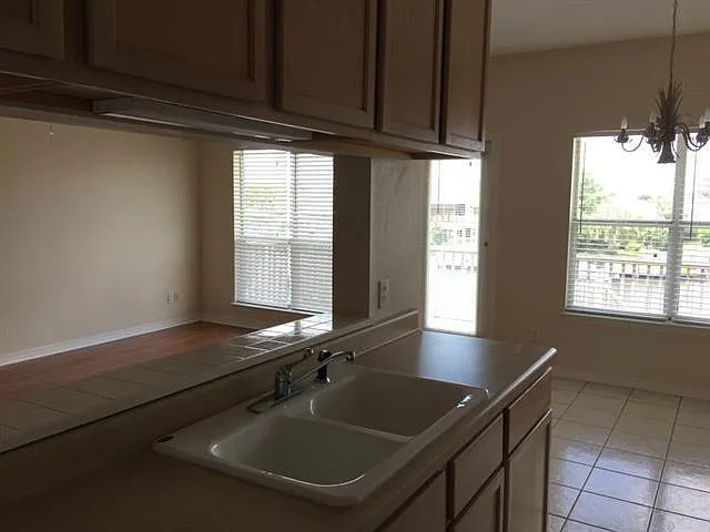 820 Marina Dr #304 — Photo 8