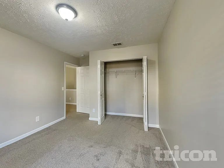 125 Ivy Hill Ln — Photo 11