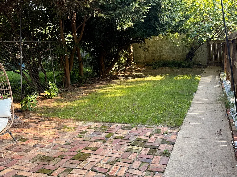 3123 W Franklin St — Photo 26