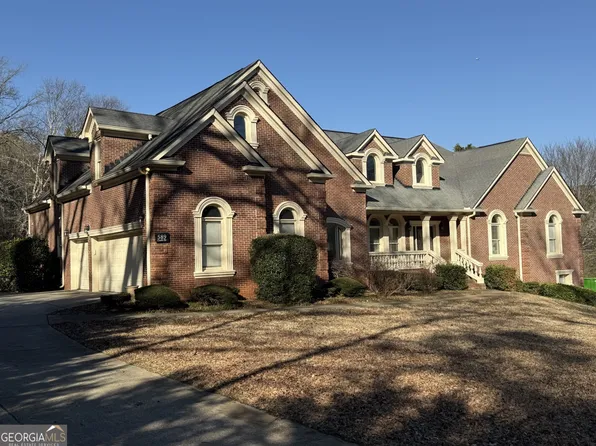 589 Cook Dr, Ellenwood, GA 30294