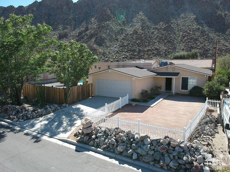 1st image of 51865 Avenida Cortez