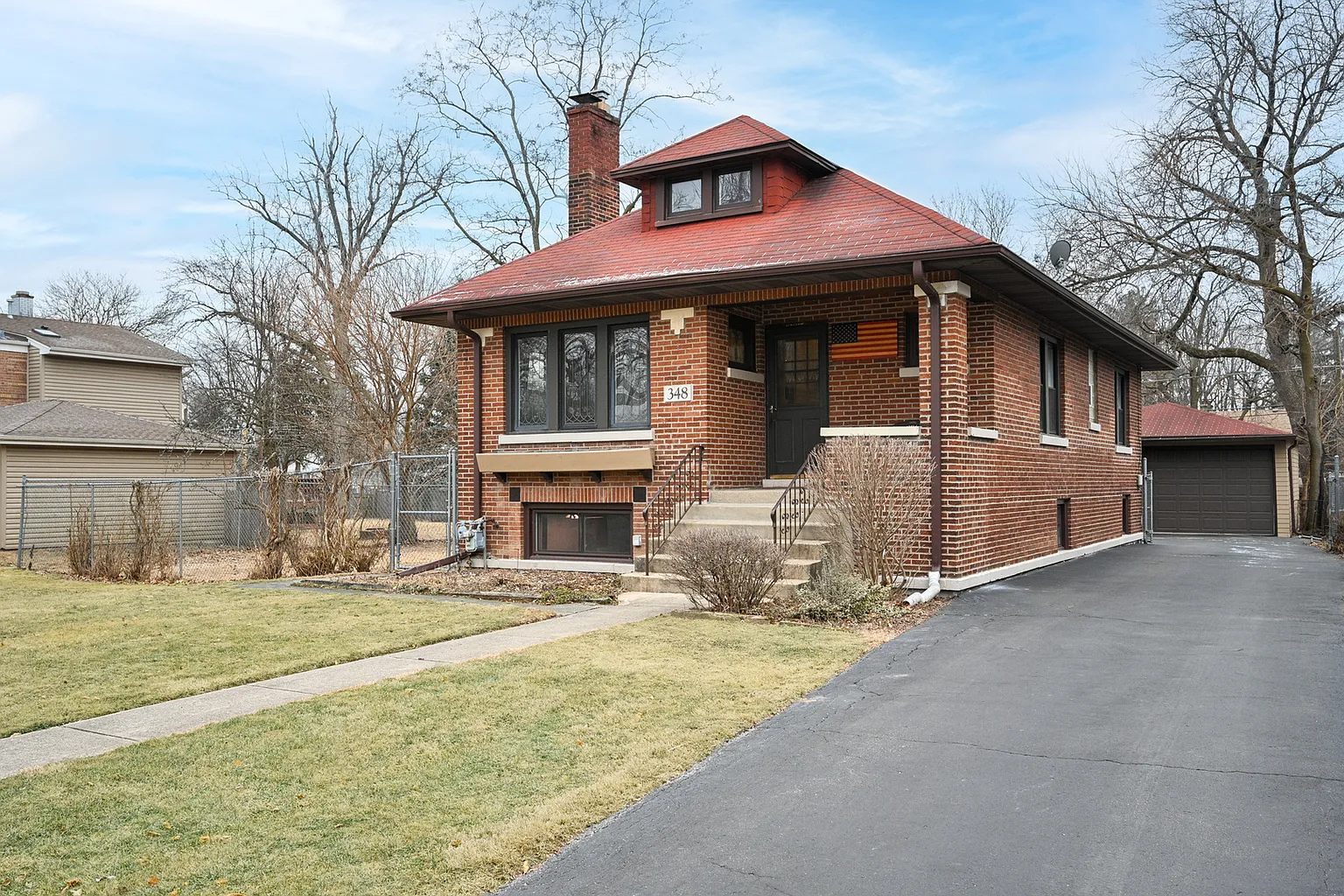 348 S Lewis Ave photo 1