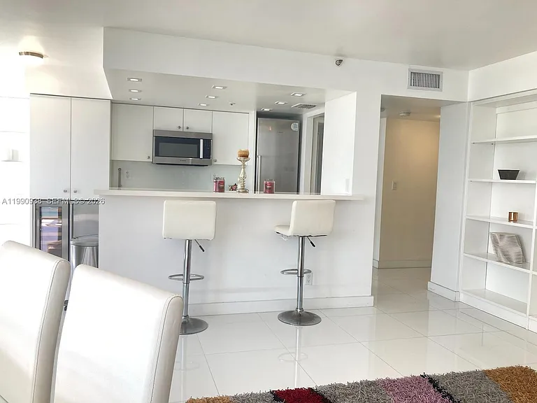2555 Collins Ave #1114 — Photo 5
