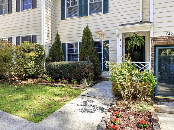 2nd image of 725 Charleston Rd