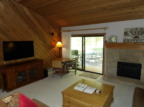 2683 Ridge Ln, Sun Valley, ID 83353