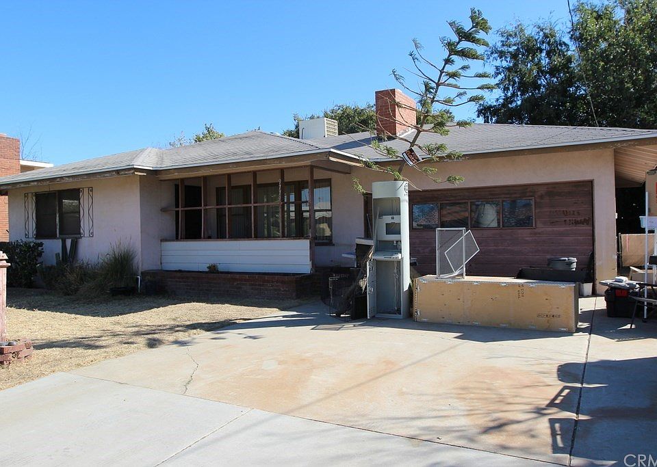 1st image of 9779 Palmetto Ave