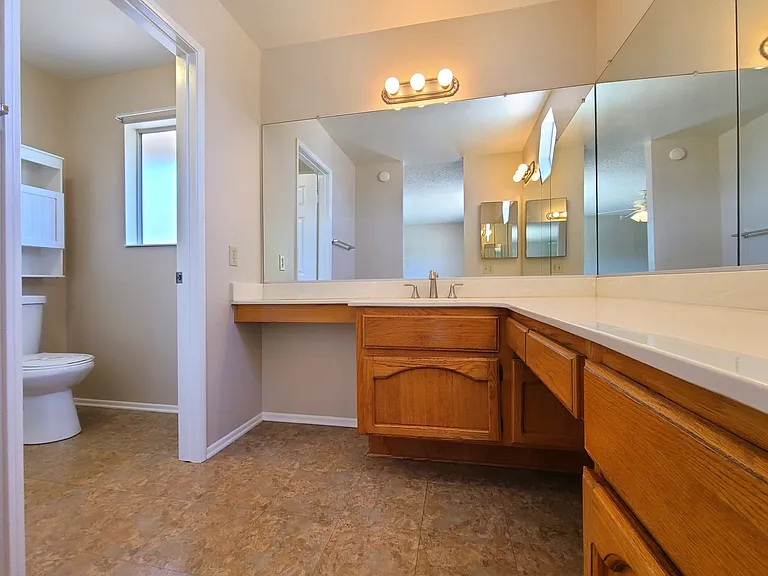 11768 Avalon Ave — Photo 14